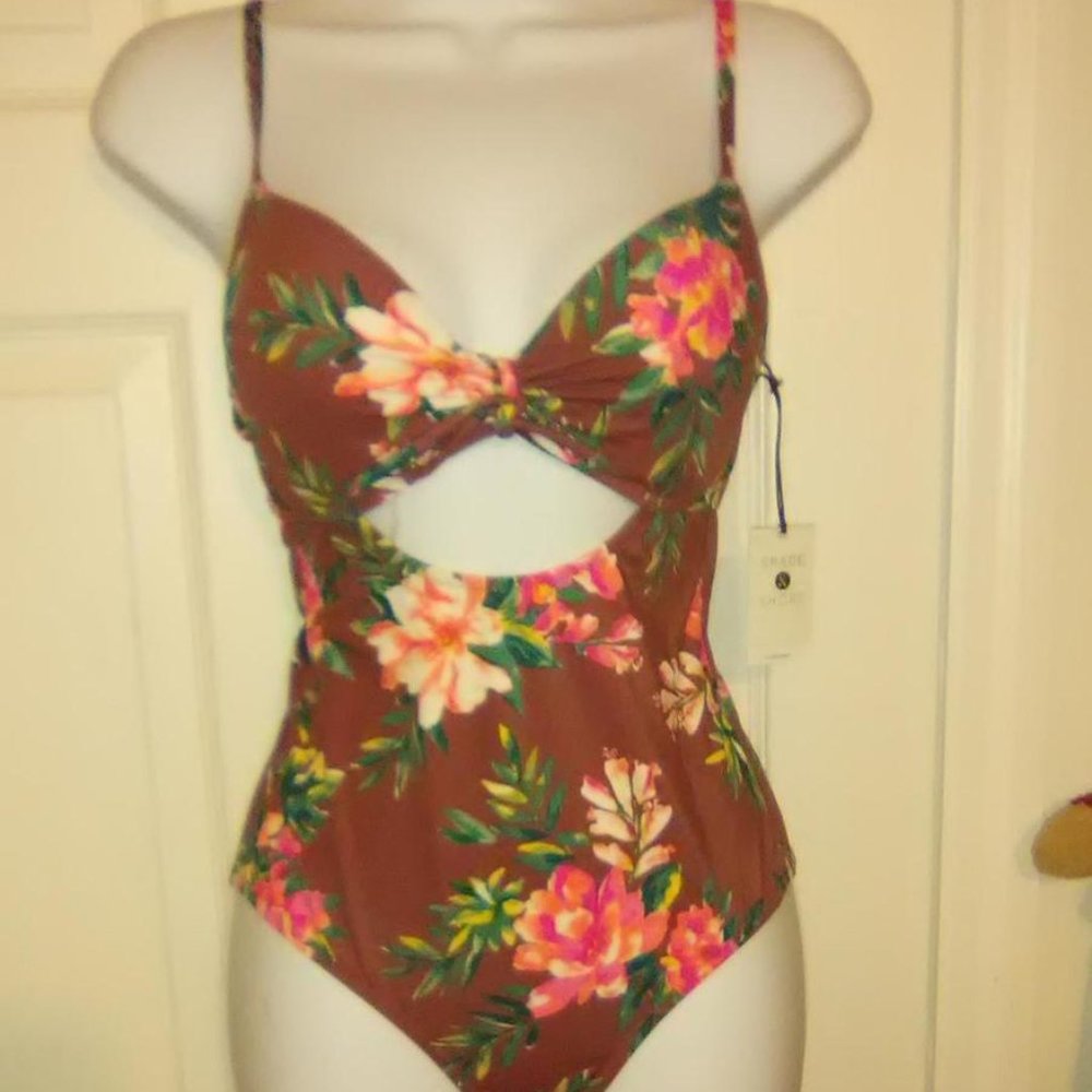 SHADE SHORE Women's Floral Teasing Center Swimwear